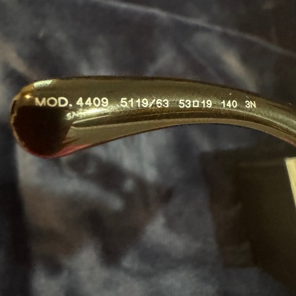 Versace Medusa sunglasses - Picture 7 of 7